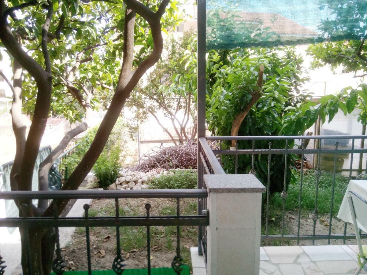 Pavlic 2 Daire Omiš Dış mekan fotoğraf