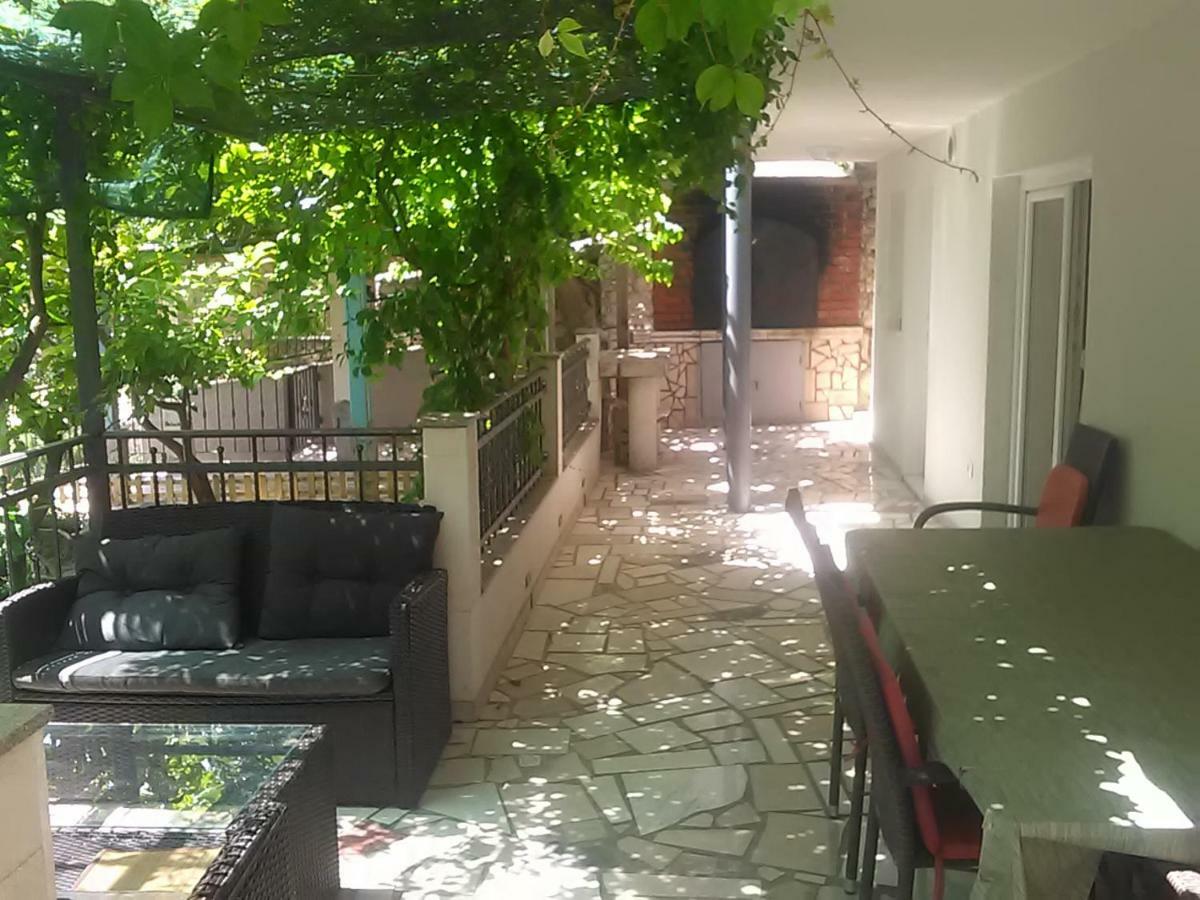 Pavlic 2 Daire Omiš Dış mekan fotoğraf